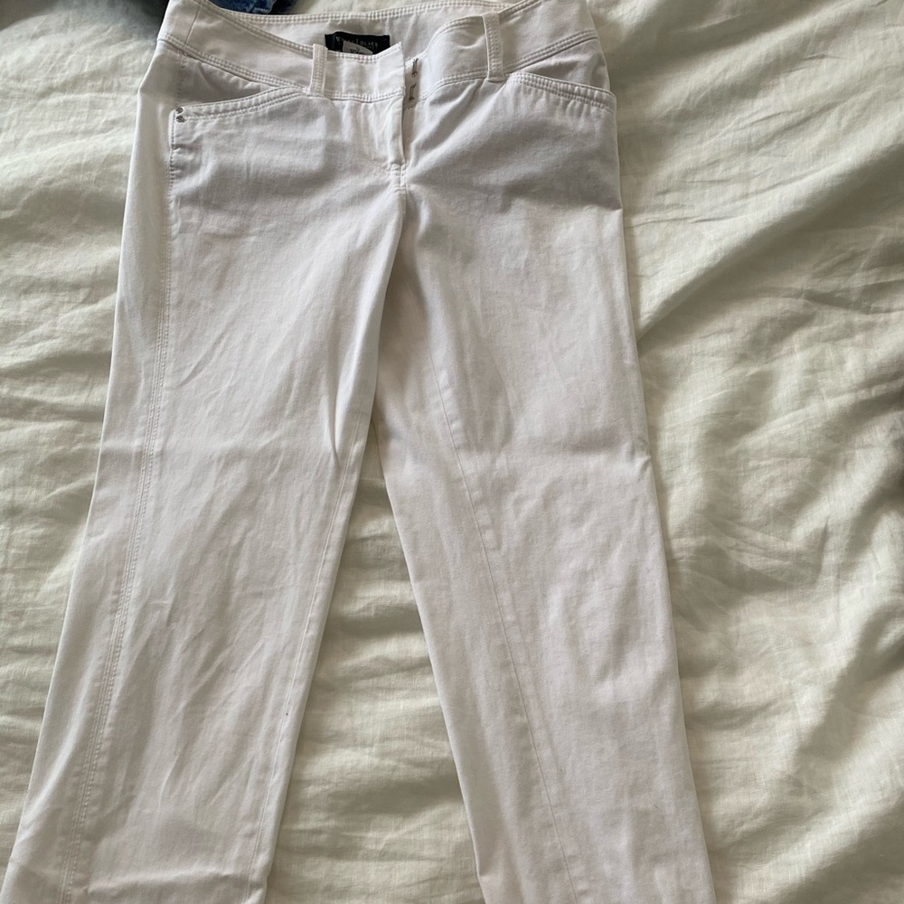 White cropped pants